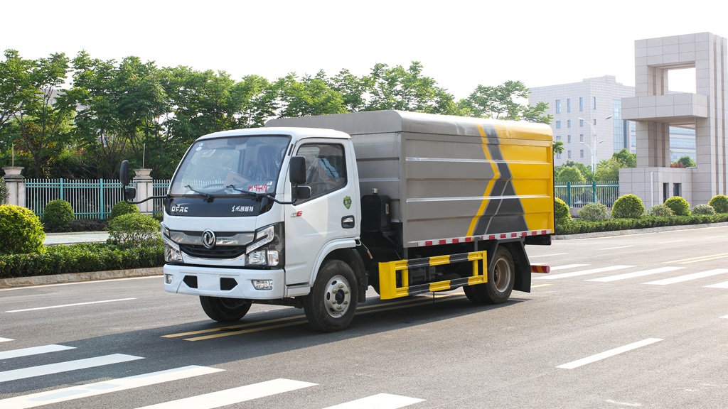 東風小多利卡桶裝垃圾車高清圖